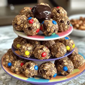 Um die Monster Cookie Protein Balls zuzubereiten, brauche ich einige einfache Zutaten. Hier sind die Zutaten, die du benötigst: