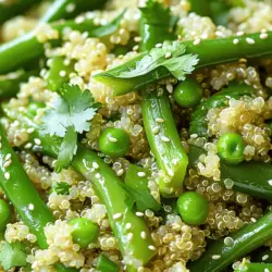 Für die Frühlingsgrüne Quinoa-Pfanne benötigst du einige frische Zutaten. Hier sind die Hauptzutaten, die du brauchst: - 1 Tasse Quinoa, gründlich gewaschen und abgetropft - 2 Tassen Gemüsebrühe - 1 Tasse Spargel, Enden entfernt und in 2,5 cm Stücke geschnitten - 1 Tasse Zuckerschoten, Enden beschnitten - 1 Tasse grüne Paprika, gewürfelt - 1 Tasse Brokkoliröschen - 2 Knoblauchzehen, fein gehackt - 1 Esslöffel frischer Ingwer, gerieben - 2 Esslöffel Sesamöl - 2 Esslöffel Sojasoße (oder Tamari für glutenfrei) - 1 Esslöffel Sesamsamen - Salz und Pfeffer nach Geschmack - Frischer Koriander oder Petersilie zur Garnitur Du kannst viele verschiedene Gemüsesorten verwenden. Die besten Optionen sind solche, die schnell garen und viel Geschmack haben. Spargel bringt Frische, während Zuckerschoten süß und knackig sind. Grüne Paprika fügt Farbe hinzu, und Brokkoli sorgt für eine tolle Textur. Du kannst auch Erbsen oder Karotten verwenden, wenn du mehr Vielfalt magst. Die Wahl der Gewürze macht einen großen Unterschied. Sesamöl gibt der Quinoa-Pfanne einen nussigen Geschmack. Sojasoße fügt Tiefe und Umami hinzu. Du kannst auch etwas Chili für Schärfe hinzufügen. Frischer Ingwer und Knoblauch bringen eine aromatische Note. Diese Kombination sorgt für einen vollmundigen Geschmack. Für das beste Ergebnis achte darauf, die Zutaten frisch zu halten. So bekommst du eine bunte und gesunde Mahlzeit. Wenn du mehr über dieses Rezept erfahren möchtest, schau dir das Full Recipe an. Um die Quinoa richtig zu kochen, beginne mit 1 Tasse Quinoa. Wasche sie gründlich unter kaltem Wasser. So entfernst du Bitterstoffe. Gib die gewaschene Quinoa in einen mittleren Topf. Füge 2 Tassen Gemüsebrühe hinzu. Bringe alles zum Kochen. Reduziere dann die Hitze. Decke den Topf ab und lasse die Quinoa 15 Minuten köcheln. Sie sollte flauschig sein und das Wasser aufnehmen. Nehme den Topf vom Herd und lasse ihn 5 Minuten zugedeckt ruhen. Nun ist deine Quinoa bereit für die Pfanne. Erhitze 2 Esslöffel Sesamöl in einer großen Pfanne oder einem Wok. Stelle die Hitze auf mittel bis hoch. Füge 2 fein gehackte Knoblauchzehen und 1 Esslöffel geriebenen Ingwer hinzu. Brate sie 30 Sekunden an, bis sie duften. Jetzt kommt der Spargel dazu. Schneide 1 Tasse Spargel in 2,5 cm Stücke. Brate den Spargel und 1 Tasse Brokkoliröschen 3-4 Minuten an. Das Gemüse soll weich, aber noch knackig sein. Füge 1 Tasse Zuckerschoten und 1 Tasse grüne Paprika hinzu. Brate alles 2-3 Minuten, bis es zart-knackig ist. Jetzt ist es Zeit, alles zu verbinden. Gib die gekochte Quinoa in die Pfanne mit dem Gemüse. Füge 2 Esslöffel Sojasoße hinzu und würze mit Salz und Pfeffer. Mische alles vorsichtig für 2-3 Minuten. So vereinen sich die Aromen. Die Frühlingsgrüne Quinoa-Pfanne ist jetzt bereit. Streue 1 Esslöffel Sesamsamen darüber. Serviere das Gericht heiß, garniert mit frischem Koriander oder Petersilie. Diese Kombination macht jeden Bissen köstlich. Um das Gemüse knackig zu halten, koche es nicht zu lange. Brate es bei hoher Hitze an. Verwende frisches Gemüse. Schneide es in gleich große Stücke. So garen alle Stücke gleichmäßig. Um die Aromen zu intensivieren, nutze frische Kräuter. Koriander und Petersilie geben einen frischen Kick. Füge beim Anbraten etwas Sojasoße hinzu. Das hebt den Geschmack sofort. Auch ein Spritzer Zitrone kann Wunder wirken. Ein häufiger Fehler ist, das Gemüse zu lange zu braten. Das macht es weich und matschig. Achte darauf, die Quinoa gut abzuspülen. So wird sie fluffig und nimmt die Aromen besser auf. Wenn du die Hitze zu hoch einstellst, kann das Gemüse anbrennen. Halte die Hitze im mittleren Bereich. Für mehr Details und die vollständige Zubereitung schau dir das [Full Recipe] an. {{image_4}} Um diese Quinoa-Pfanne noch nahrhafter zu machen, füge Protein hinzu. Hühnchen, Tofu oder Garnelen passen gut. Wenn du Hühnchen wählst, brate es einfach in der Pfanne an, bevor du das Gemüse hinzufügst. Tofu kann gewürfelt und goldbraun gebraten werden. Garnelen brauchen nur ein paar Minuten, bis sie rosa sind. Diese Ergänzungen machen die Mahlzeit sättigender und lecker. Du kannst die Gemüsearten je nach Saison oder Vorlieben ändern. Zucchini, Karotten oder Erbsen sind tolle Alternativen. Wenn du einen erdigen Geschmack magst, füge Rüben hinzu. Für einen frischen Kick probiere Spinat oder Mangold. Diese Variationen bringen neue Farben und Geschmäcker in dein Gericht. So bleibt es spannend und lecker. Wenn du glutenfrei isst, achte darauf, eine glutenfreie Sojasoße oder Tamari zu verwenden. Du kannst auch Kokosnussaminos als Alternative nehmen. Diese Optionen bieten einen ähnlichen Geschmack, ohne Gluten. So bleibt deine Quinoa-Pfanne für alle verträglich. Kombiniere sie mit frischen Kräutern für zusätzlichen Geschmack. Ich empfehle, frischen Koriander oder Petersilie hinzuzufügen. Sie geben der Pfanne einen besonderen Touch. Für die vollständige Zubereitung schaue dir das Rezept an: [Full Recipe]. Um Reste der Frühlingsgrünen Quinoa-Pfanne frisch zu halten, lege sie in einen luftdichten Behälter. Dies schützt das Gemüse und die Quinoa vor Austrocknung. Stelle sicher, dass der Behälter sauber und trocken ist. So bleiben die Aromen erhalten und die Textur bleibt angenehm. Die Quinoa-Pfanne hält sich im Kühlschrank etwa drei bis vier Tage. Achte darauf, sie schnell abzukühlen, bevor du sie in den Kühlschrank stellst. Kühle Speisen so schnell wie möglich, um Bakterienwachstum zu vermeiden. Wenn du sie länger aufbewahren möchtest, friere die Reste ein. Um die Quinoa-Pfanne wieder aufzuwärmen, nutze eine Pfanne oder Mikrowelle. In der Pfanne kannst du etwas Wasser oder Gemüsebrühe hinzufügen. Das macht das Gericht saftiger. Erhitze es bei mittlerer Hitze, bis es heiß ist. In der Mikrowelle erwärmst du es in kurzen Abständen, um ein Anbrennen zu verhindern. Rühre zwischendurch um, damit es gleichmäßig warm wird. So bleibt der Geschmack frisch und lecker. Eine Portion Frühlingsgrüne Quinoa-Pfanne hat etwa 250 Kalorien. Die genauen Kalorien können je nach Zutaten leicht variieren. Diese Pfanne ist eine leichte und nahrhafte Option. Sie enthält viele Vitamine und Mineralien aus dem Gemüse. Ja, du kannst andere Quinoa-Sorten verwenden. Rote oder schwarze Quinoa sind auch gute Alternativen. Diese Sorten haben unterschiedliche Geschmäcker und Texturen. Rote Quinoa bleibt beim Kochen bissfester. Schwarze Quinoa hat einen nussigen Geschmack. Experimentiere mit verschiedenen Sorten für neue Geschmackserlebnisse. Ja, dieses Rezept ist perfekt für Meal Prep. Du kannst die Pfanne im Voraus zubereiten und portionsweise aufbewahren. Lagere die Quinoa-Pfanne in luftdichten Behältern im Kühlschrank. Sie bleibt bis zu fünf Tage frisch. Einfach aufwärmen, wenn du ein schnelles Essen benötigst. So sparst du Zeit und genießt gesunde Mahlzeiten. Du findest das vollständige Rezept hier: [Full Recipe]. Die Frühlingsgrüne Quinoa-Pfanne ist einfach zuzubereiten und sehr nahrhaft. Wir haben die wichtigsten Zutaten besprochen, die Technik für das Gemüse und Tipps für den besten Geschmack. Variationen bieten viele Optionen für jeden Geschmack. Die richtige Lagerung und das Aufwärmen sind ebenfalls wichtig. Halte diese Punkte im Kopf, um das Beste aus deinem Gericht herauszuholen. Experimentiere und finde deine Lieblingskombination. So wirst du immer wieder Freude an diesem Gericht haben.
