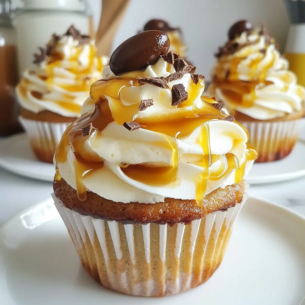 Für die Karamell Macchiato Cupcakes brauchst du folgende Zutaten: - 1 ½ Tassen Weizenmehl - 1 Tasse Zucker - ½ Tasse ungesalzene Butter, weich - 2 große Eier - 1 Tasse gebrühten Espresso oder starken Kaffee, abgekühlt - 1 Teelöffel Vanilleextrakt - ½ Tasse Milch - 2 Teelöffel Backpulver - ½ Teelöffel Salz - 1 Tasse Karamellsauce (fertig gekauft oder hausgemacht) - Schlagsahne zum Bekleben - Espressobohnen oder Schokoladenspäne zur Garnitur Jede Zutat hat ihre eigene Rolle. Das Weizenmehl gibt den Cupcakes Struktur. Zucker ist für die Süße und die weiche Butter sorgt für Feuchtigkeit. Die Eier helfen, alles zu binden. Espresso oder starker Kaffee bringt den typischen Karamell Macchiato Geschmack. Vanilleextrakt fügt ein tolles Aroma hinzu. Milch macht den Teig schön cremig. Backpulver lässt die Cupcakes aufgehen. Salz balanciert die Süße. Karamellsauce ist das Herzstück und die Schlagsahne bringt die Cupcakes zum Strahlen. Die Garnitur mit Espressobohnen oder Schokoladenspänen macht alles noch schöner. Wenn du kein Weizenmehl hast, kannst du auch Mandelmehl verwenden. Für eine glutenfreie Option ist Reismehl auch gut. Anstelle von Zucker kannst du Honig oder Ahornsirup nutzen. Wenn du keine ungesalzene Butter hast, geht auch Margarine. Du kannst auch Pflanzenmilch verwenden, wenn du eine laktosefreie Variante möchtest. Karamellsauce kann auch selbst gemacht werden, wenn du Zeit hast. Es gibt wirklich viele Möglichkeiten, um diesen leckeren Cupcake nach deinem Geschmack anzupassen! {{ingredient_image_2}} Heize deinen Ofen auf 175°C vor. Das ist wichtig, damit die Cupcakes gleichmäßig backen. Bereite ein Muffinblech mit 12 Cupcake-Förmchen vor. Diese helfen, die Cupcakes in Form zu halten und erleichtern das Herausnehmen. In einer mittelgroßen Schüssel vermischst du 1 ½ Tassen Weizenmehl, 2 Teelöffel Backpulver und ½ Teelöffel Salz. Das ist die Basis für den Teig. In einer großen Schüssel cremst du ½ Tasse weiche Butter und 1 Tasse Zucker mit einem Handmixer oder einer Küchenmaschine. Rühre die Mischung 3–4 Minuten lang, bis sie leicht und fluffig ist. Danach füge 2 große Eier nacheinander hinzu und rühre gut. Gib dann 1 Teelöffel Vanilleextrakt und 1 Tasse abgekühlten Espresso hinzu. Mische diese feuchten Zutaten gut. Schließlich rührst du die trockenen Zutaten abwechselnd mit ½ Tasse Milch in die Mischung ein. Achte darauf, dass alles gut vermischt ist, aber nicht zu lange rühren. Verteile den Teig gleichmäßig in die Cupcake-Förmchen. Fülle sie etwa zu ¾. Backe die Cupcakes 18–20 Minuten lang. Überprüfe sie mit einem Zahnstocher. Wenn er sauber herauskommt, sind sie fertig. Lass die Cupcakes 5 Minuten im Blech abkühlen. Danach lege sie auf ein Kuchengitter, um vollständig auszukühlen. Wenn sie kalt sind, entferne einen kleinen Teil des Centers und fülle jeden Cupcake mit 1 Teelöffel Karamellsauce. Jetzt sind sie bereit für die Schlagsahne und die letzte Karamell-Drizzle. Um perfekte Karamell Macchiato Cupcakes zu backen, beachte einige einfache Regeln. Stelle sicher, dass alle Zutaten Raumtemperatur haben. Dies hilft, eine gleichmäßige Mischung zu erzielen. Verwende frische Eier und hochwertige Butter. Diese Zutaten machen den Teig lecker und fluffig. Mische die trockenen Zutaten gut, bevor du sie zu den feuchten Zutaten hinzufügst. So vermeidest du Klumpen. Ein häufiger Fehler ist, die Cupcakes zu übermixen. Dies kann sie trocken machen. Mixe nur so lange, bis alles gut vermischt ist. Achte darauf, die Cupcake-Förmchen nicht zu voll zu füllen. Fülle sie nur bis zu drei Viertel, damit sie gut aufgehen. Lass die Cupcakes nach dem Backen vollständig abkühlen, bevor du sie füllst. So bleibt die Füllung an Ort und Stelle. Für eine köstliche Karamellfüllung kannst du fertige Karamellsauce verwenden oder sie selbst machen. Wenn du sie selbst machst, erhitze Zucker in einem Topf, bis er schmilzt. Füge dann Sahne und Butter hinzu. Rühre gut um, bis die Mischung glatt ist. Du kannst auch etwas Meersalz für eine salzige Note hinzufügen. Fülle jeden Cupcake mit einem Teelöffel Karamell. Das sorgt für einen herzhaften Biss. Experimentiere mit verschiedenen Füllungen, wie Schokolade oder Nüssen, um deine Cupcakes einzigartig zu machen. Pro Tipps Butter richtig weich machen: Lass die Butter vor der Verwendung bei Zimmertemperatur stehen, damit sie sich besser mit dem Zucker verbindet und eine luftige Textur entsteht. Espresso abkühlen lassen: Stelle sicher, dass der Espresso vollständig abgekühlt ist, bevor du ihn zum Teig hinzufügst, um zu verhindern, dass die Eier in der Mischung kochen. Gleichmäßiges Backen: Stelle sicher, dass die Muffinform gleichmäßig gefüllt ist, damit alle Cupcakes zur gleichen Zeit gleichmäßig backen. Karamellfüllung anpassen: Du kannst die Menge an Karamellsauce in den Cupcakes nach deinem Geschmack anpassen, um sie süßer oder weniger süß zu machen. {{image_4}} Karamell Macchiato Cupcakes sind einfach anpassbar. Für Vegetarier verwenden Sie einfach die klassischen Zutaten. Um die Cupcakes vegan zu machen, ersetzen Sie die Eier durch Apfelmus oder Leinsamen. Nutzen Sie pflanzliche Butter und pflanzliche Milch, wie Mandel- oder Hafermilch. Das sorgt für denselben köstlichen Geschmack. Experimentieren Sie mit verschiedenen Aromen für Ihre Cupcakes. Fügen Sie Zimt oder Muskatnuss zum Teig hinzu, um eine wärmere Note zu erzielen. Für eine schokoladige Variante können Sie Kakaopulver in den Teig mischen. Auch Nüsse oder Schokoladenstückchen passen gut. Sie können sogar Vanille- oder Karamellextrakt anstelle von Espresso verwenden. Wollen Sie eine Torte statt Cupcakes? Das ist leicht möglich! Verdoppeln Sie die Menge an Teig und backen Sie ihn in einer runden Tortenform. Backen Sie die Torte für etwa 30–35 Minuten. Nach dem Abkühlen können Sie die Torte in Schichten füllen und mit Karamellsauce und Schlagsahne dekorieren. So wird jeder Bissen zum Genuss! Um deine Karamell Macchiato Cupcakes frisch zu halten, lagere sie in einem luftdichten Behälter. Stelle sicher, dass sie vollständig abgekühlt sind, bevor du sie verpackst. So bleibt die Schlagsahne stabil. Du kannst die Cupcakes auch mit einem Stück Frischhaltefolie abdecken, falls du keinen Behälter hast. Diese Cupcakes halten sich bei Raumtemperatur etwa drei Tage. Wenn du sie länger aufbewahren möchtest, kannst du sie einfrieren. Wickel jeden Cupcake in Frischhaltefolie und lege sie in einen gefrierfesten Beutel. Im Gefrierfach bleiben sie bis zu drei Monate frisch. Achte darauf, sie vollständig auskühlen zu lassen, bevor du sie einfrierst. Wenn du gefrorene Cupcakes genießen möchtest, lasse sie über Nacht im Kühlschrank auftauen. Du kannst sie auch bei Raumtemperatur für einige Stunden stehen lassen. Wenn du sie wieder aufwärmen willst, lege sie für 10-15 Sekunden in die Mikrowelle. So bleibt die Schlagsahne weich und die Aromen kommen zurück. Achte darauf, sie nicht zu lange zu erhitzen, damit sie nicht trocken werden. Die Cupcakes brauchen 18 bis 20 Minuten im Ofen. Teste sie mit einem Zahnstocher. Wenn der Zahnstocher sauber herauskommt, sind sie fertig. Achte darauf, dass du die Cupcakes nicht zu lange backst. So bleiben sie schön saftig. Ja, du kannst die Cupcakes im Voraus machen. Du kannst sie bis zu drei Tage im Voraus backen. Bewahre sie in einem luftdichten Behälter auf. Wenn du sie länger aufbewahren möchtest, friere sie ein. Du kannst sie bis zu drei Monate im Gefrierfach lassen. Lass sie einfach über Nacht im Kühlschrank auftauen. Die beste Karamellsauce ist eine, die reich und cremig ist. Du kannst fertige Karamellsauce kaufen oder sie selbst machen. Für eine hausgemachte Sauce benötigst du Zucker, Butter und Sahne. Eine gute Karamellsauce bringt den besten Geschmack in die Cupcakes. In diesem Artikel habe ich die wichtigsten Punkte für das Backen von Cupcakes behandelt. Wir haben die Zutaten, eine Schritt-für-Schritt-Anleitung und nützliche Tipps durchgenommen. Ich gab auch Ideen für Variationen und wie man Cupcakes richtig lagert. Denke daran, nach den besten Praktiken zu backen und häufige Fehler zu vermeiden. Mit diesen Informationen kannst du leckere Cupcakes zaubern, die jeder mag. Viel Spaß beim Backen und Experimentieren!